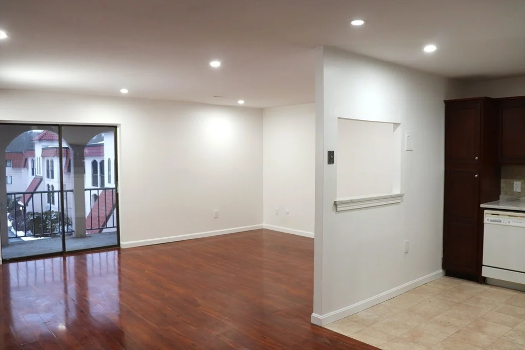 2 bed, 1 bath apartment for rent at 685 Oak St Unit 12-11, Brockton — photo 17 of 20