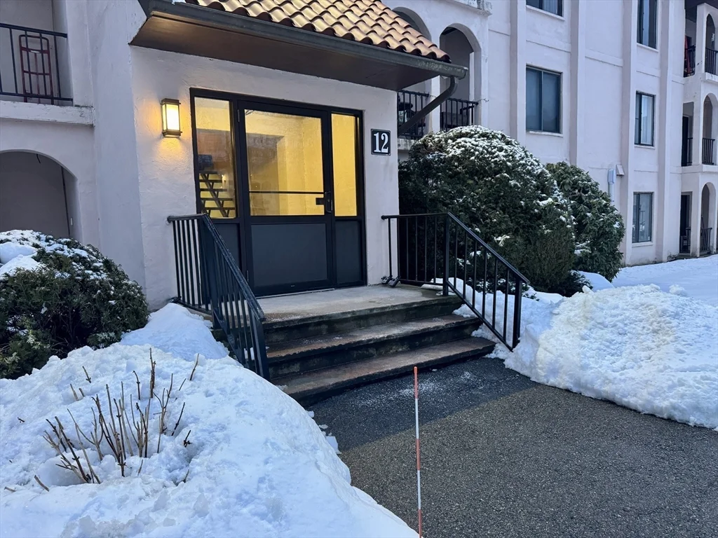2 bed, 1 bath apartment for rent at 685 Oak St Unit 12-11, Brockton — photo 12 of 20
