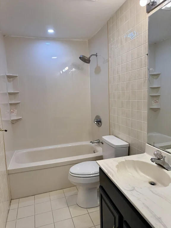 2 bed, 1 bath apartment for rent at 685 Oak St Unit 12-11, Brockton — photo 9 of 20