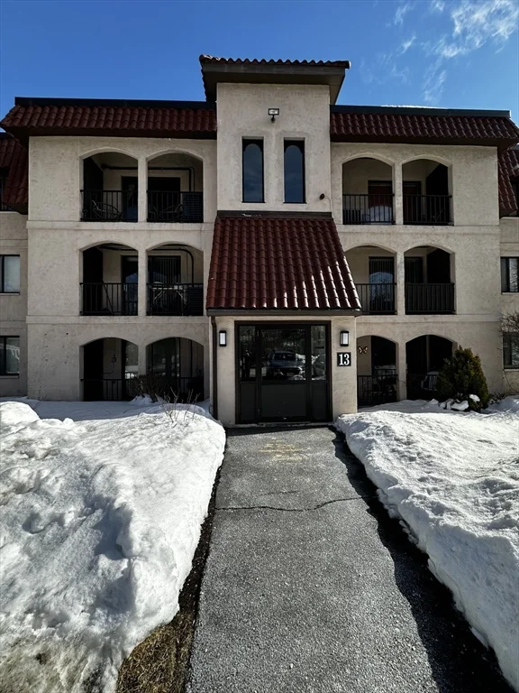1 bed, 1 bath apartment for rent at 685 Oak St Unit 13-9, Brockton — photo 5 of 26