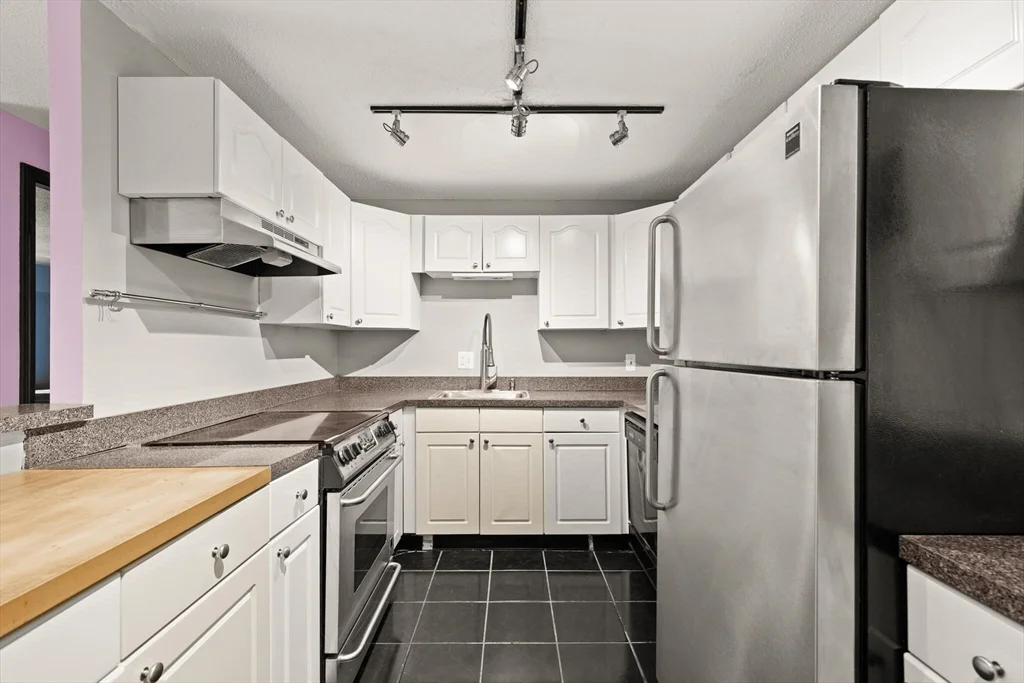 1 bed, 1 bath apartment for rent at 685 Oak St Unit 13-9, Brockton — photo 9 of 26