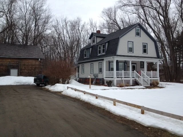 4 bed, 1 bath apartment for rent at 685 West St Unit 2, Amherst
