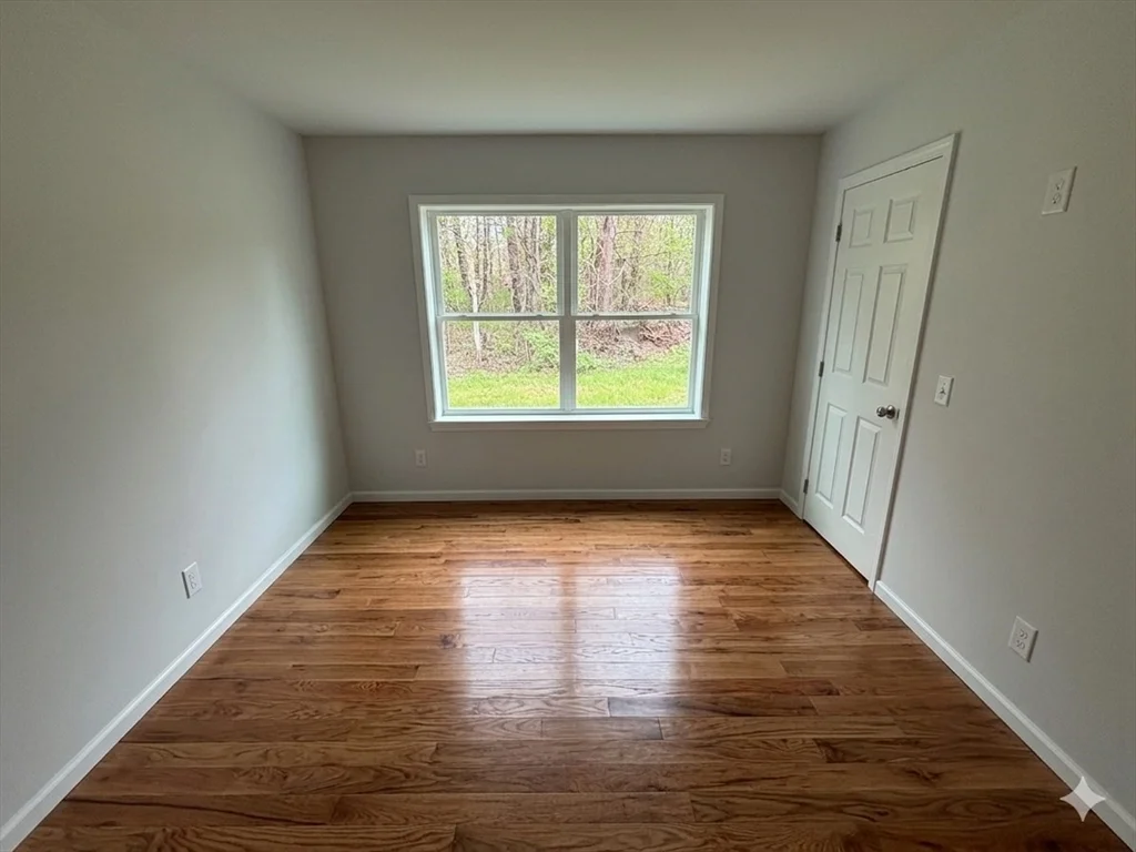3 bed, 1 bath apartment for rent at 685 West St Unit 3, Amherst — photo 9 of 11