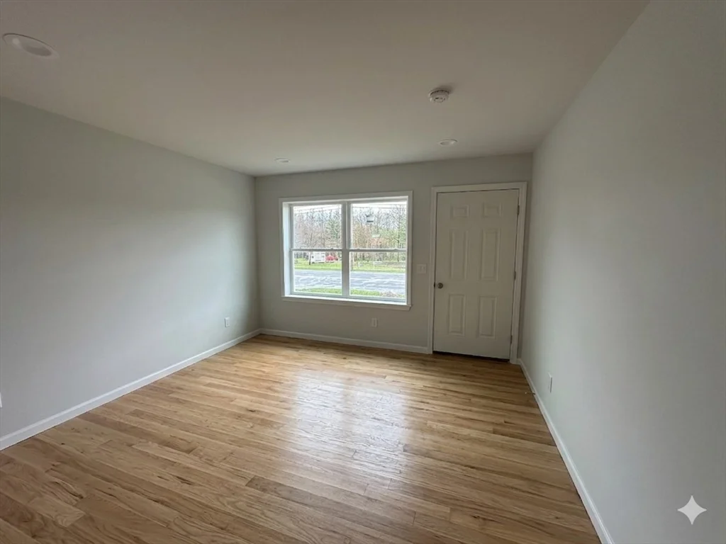 3 bed, 1 bath apartment for rent at 685 West St Unit 3, Amherst — photo 5 of 11