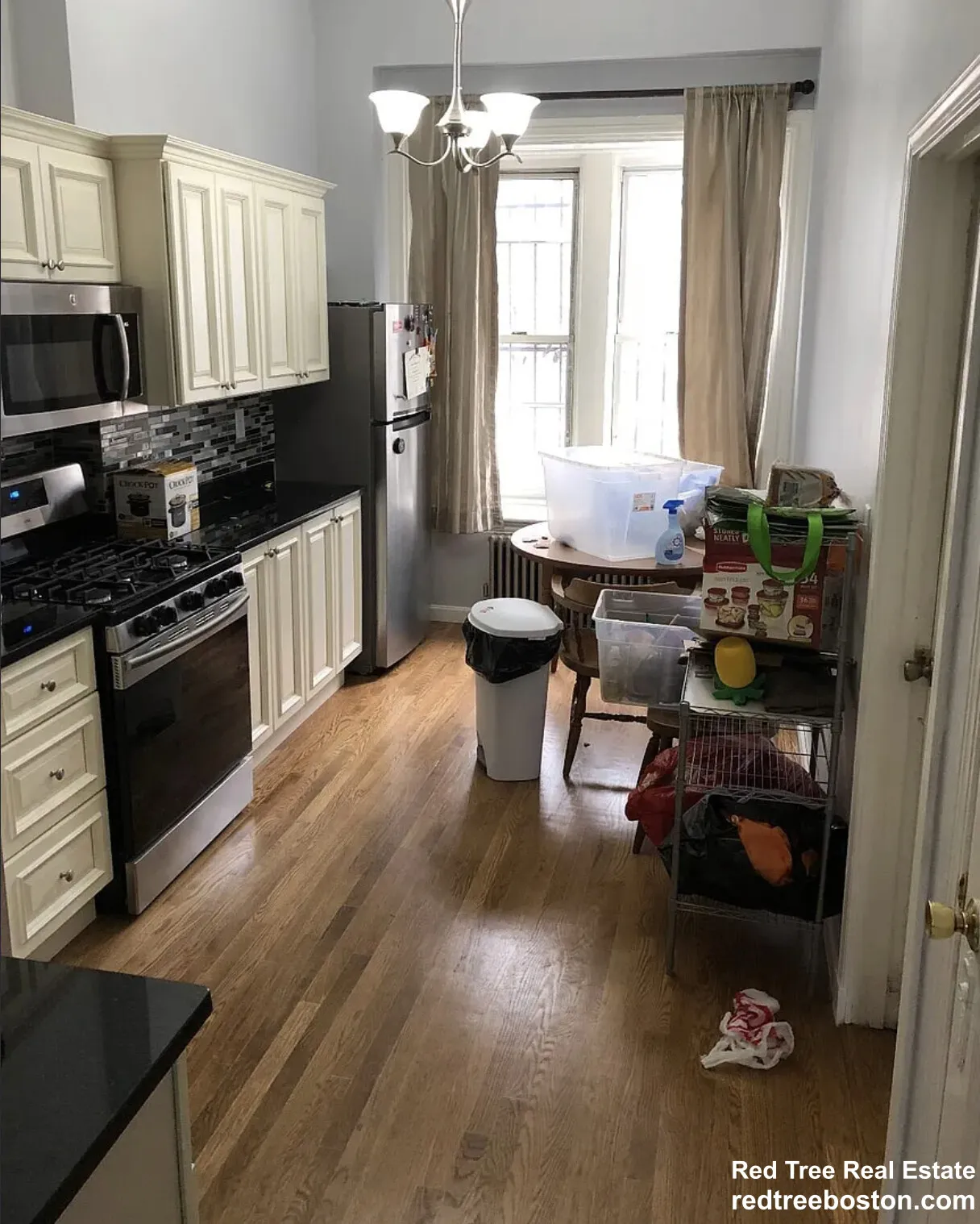 4 bed, 1 bath apartment for rent at 686 Parker St Unit 2, Mission Hill — photo 3 of 8