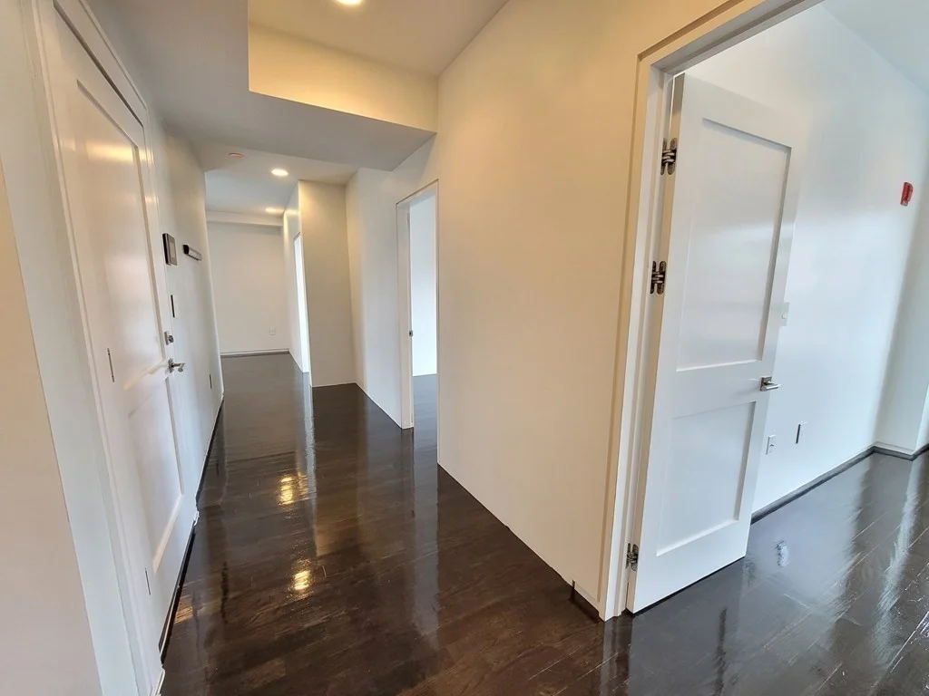 4 bed, 2 bath apartment for rent at 687 E 2nd St Unit 4, South Boston — photo 6 of 22