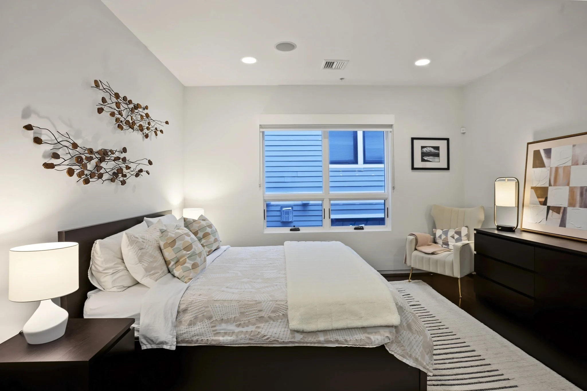 2 bed, 2 bath apartment for rent at 687 E 2nd St Unit 6, South Boston — photo 12 of 26
