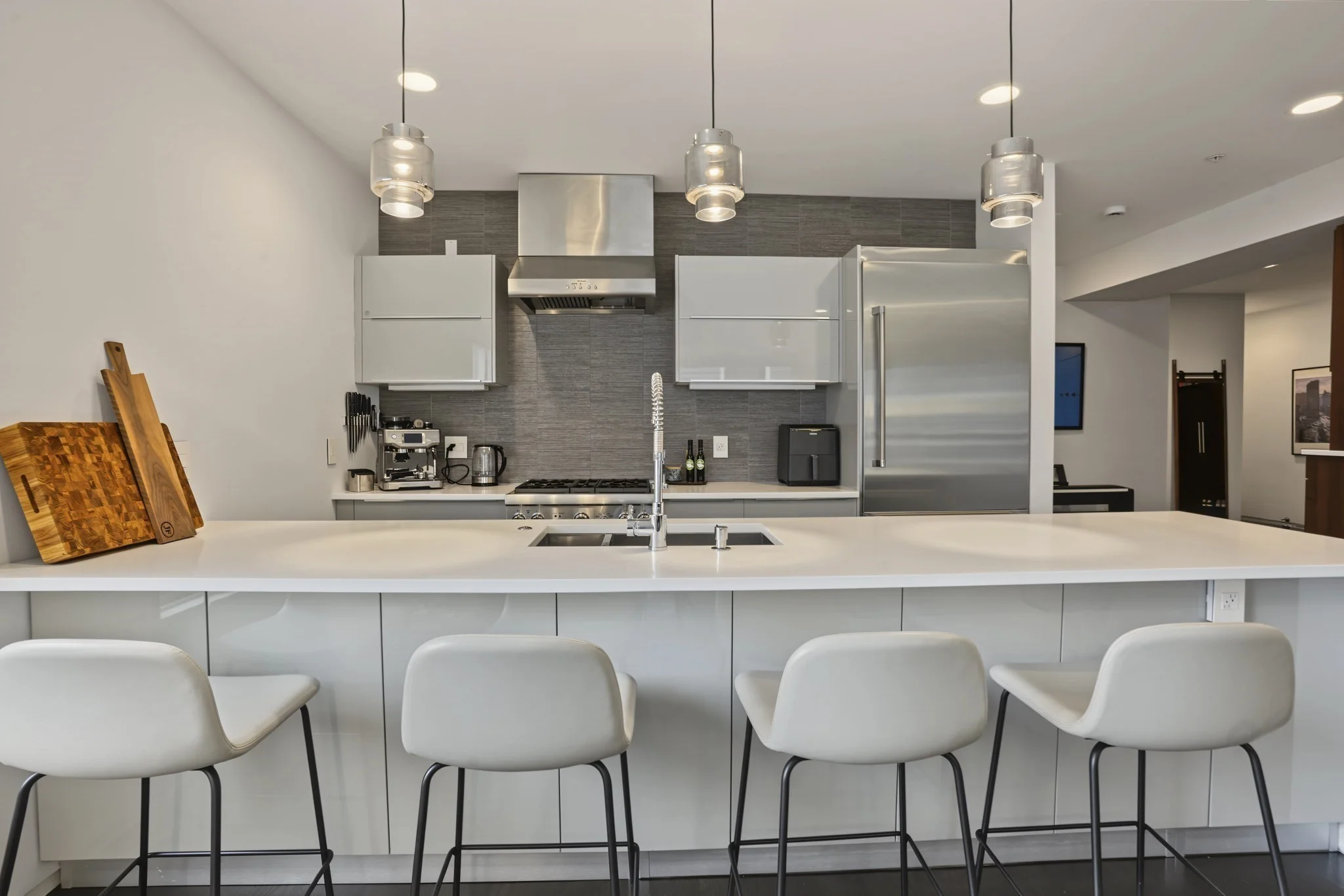 2 bed, 2 bath apartment for rent at 687 E 2nd St Unit 6, South Boston — photo 6 of 26
