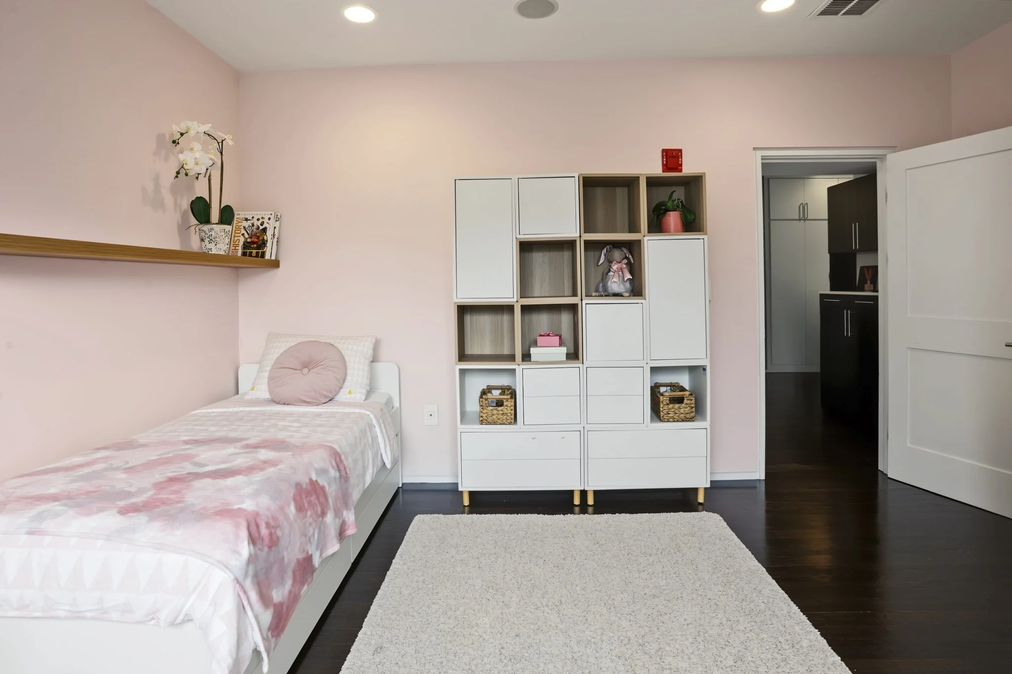 2 bed, 2 bath apartment for rent at 687 E 2nd St Unit 6, South Boston — photo 18 of 26