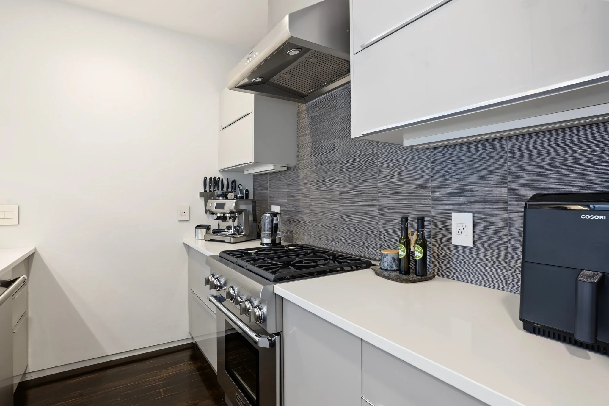 2 bed, 2 bath apartment for rent at 687 E 2nd St Unit 6, South Boston — photo 8 of 26