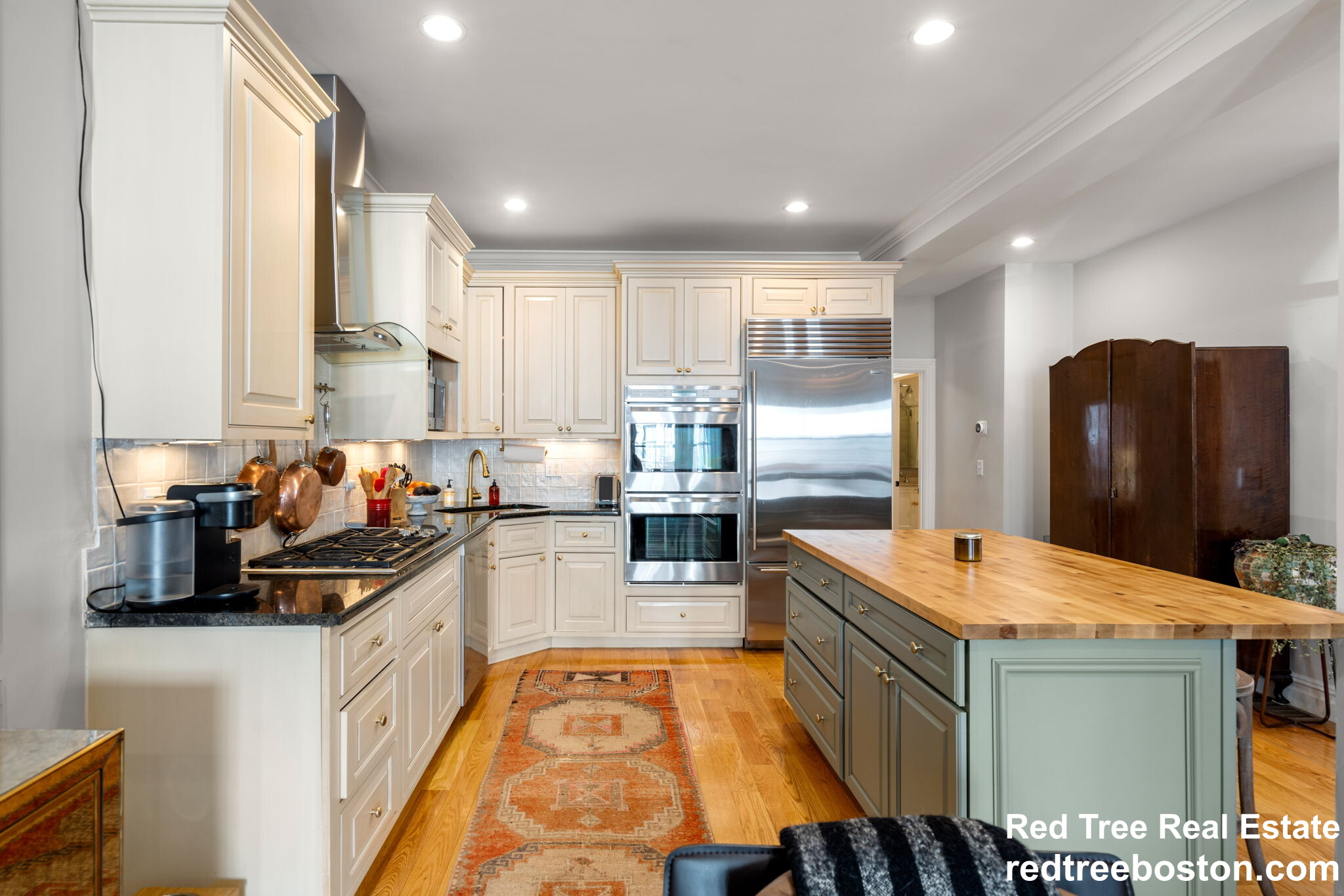 3 bed, 2.5 bath apartment for rent at 687 East 6th St, South Boston — photo 9 of 39