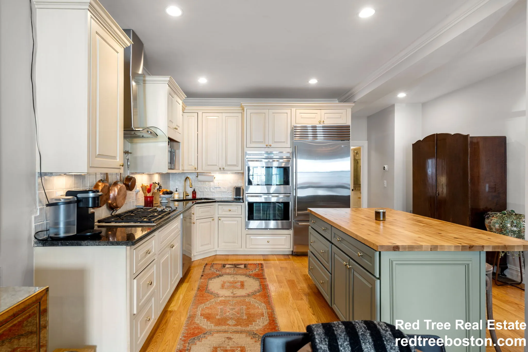 3 bed, 2.5 bath apartment for rent at 687 East 6th St Unit 1, South Boston — photo 9 of 39