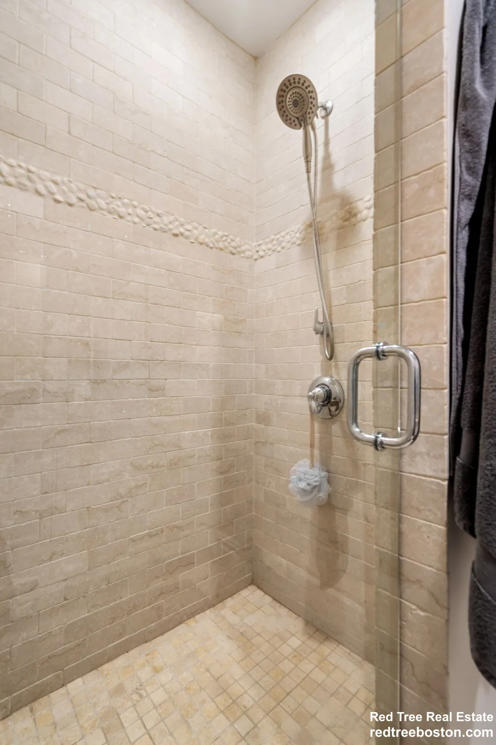 3 bed, 2.5 bath apartment for rent at 687 East 6th St Unit 1, South Boston — photo 19 of 39