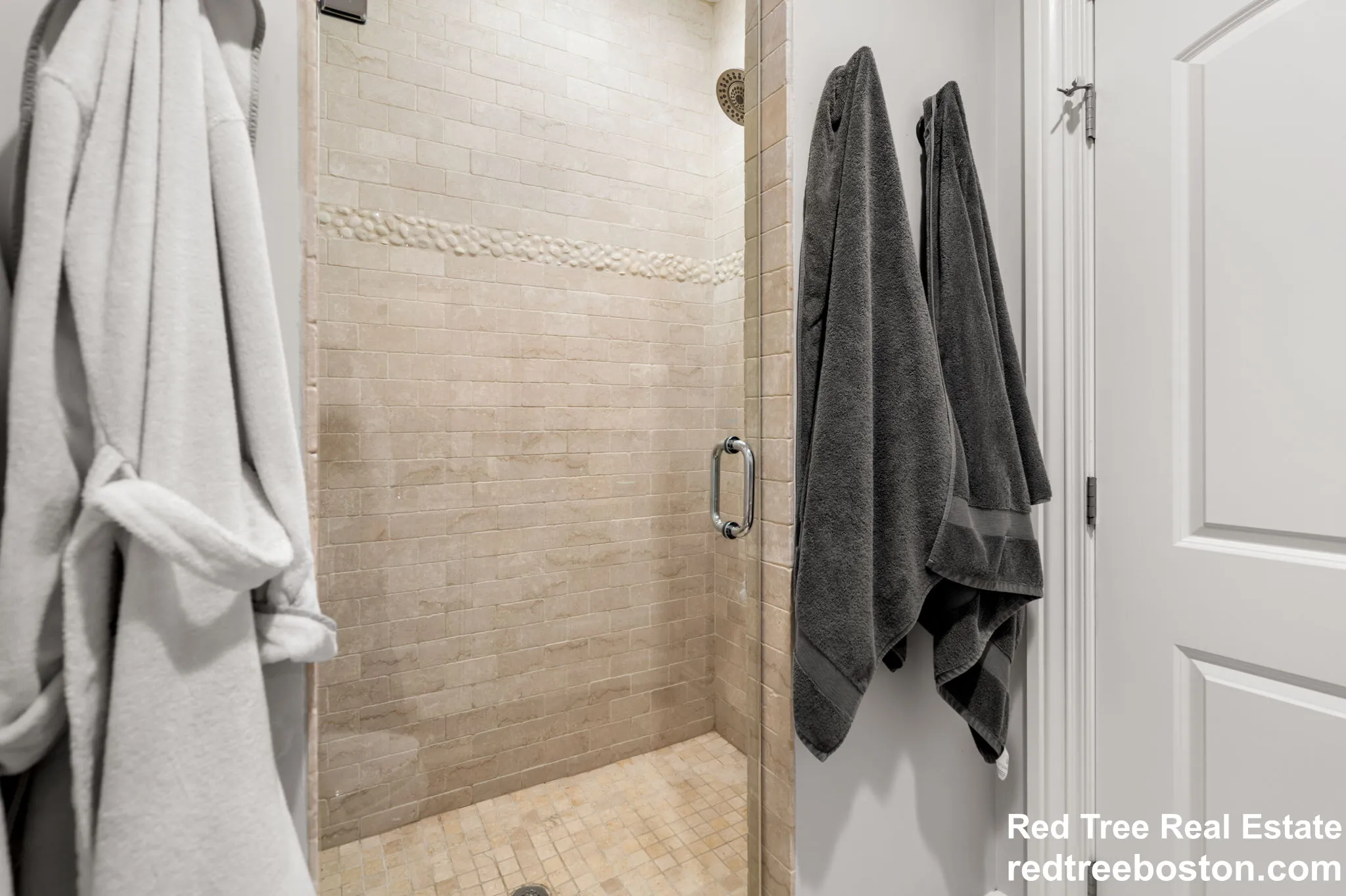 3 bed, 2.5 bath apartment for rent at 687 East 6th St Unit 1, South Boston — photo 18 of 39