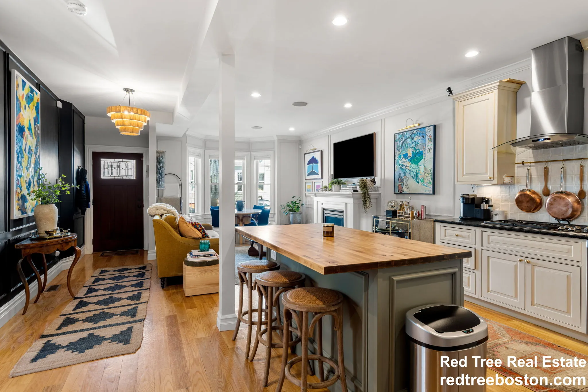 3 bed, 2.5 bath apartment for rent at 687 East 6th St Unit 1, South Boston