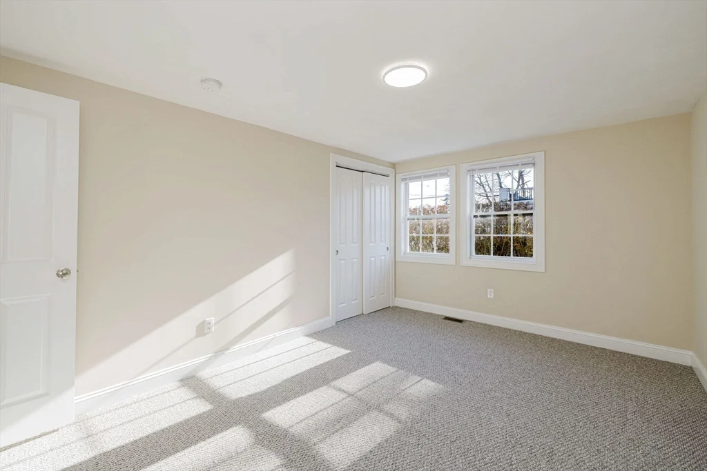 3 bed, 1 bath apartment for rent at 687 Washington St Unit 3, Easton — photo 16 of 25