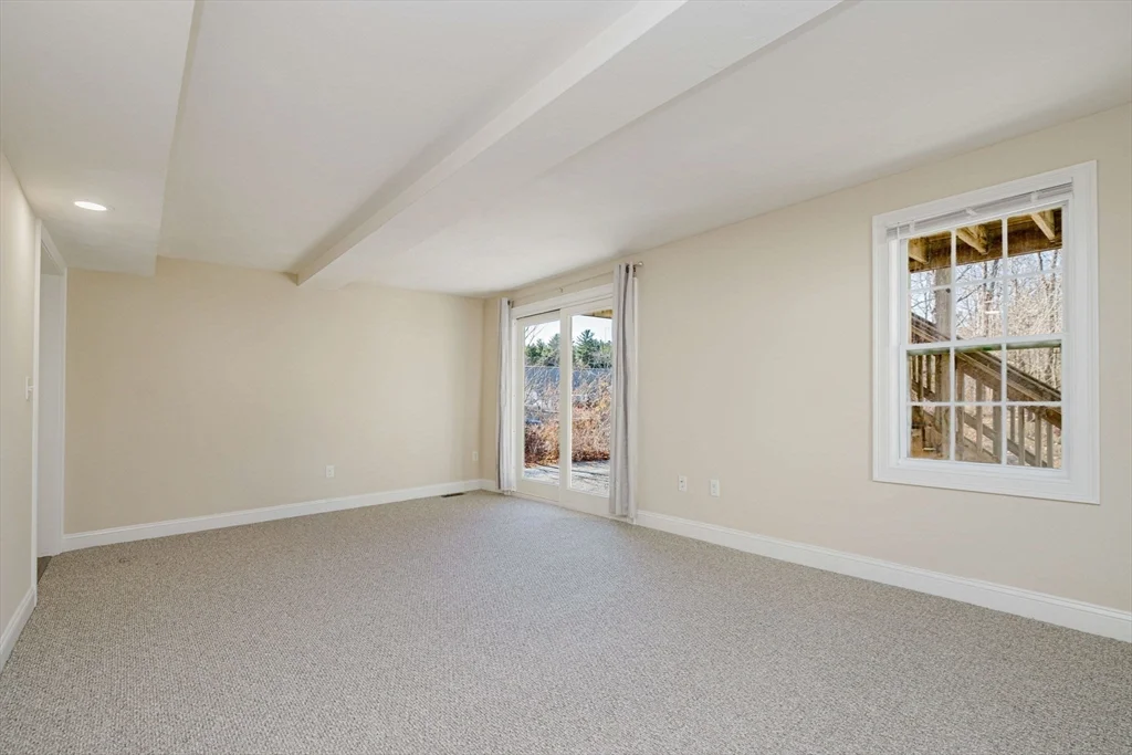 3 bed, 1 bath apartment for rent at 687 Washington St Unit 3, Easton — photo 9 of 25