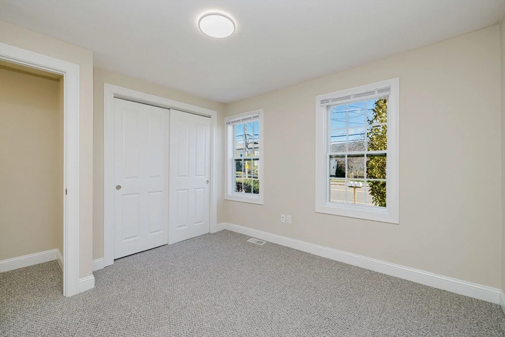 3 bed, 1 bath apartment for rent at 687 Washington St Unit 3, Easton — photo 19 of 25
