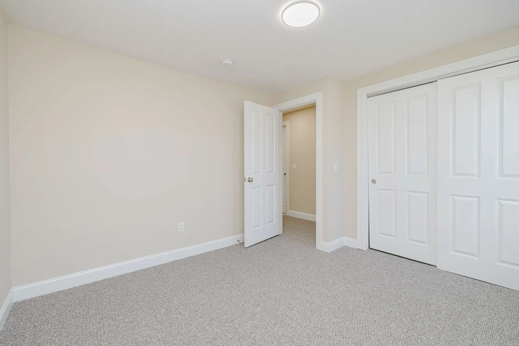3 bed, 1 bath apartment for rent at 687 Washington St Unit 3, Easton — photo 20 of 25