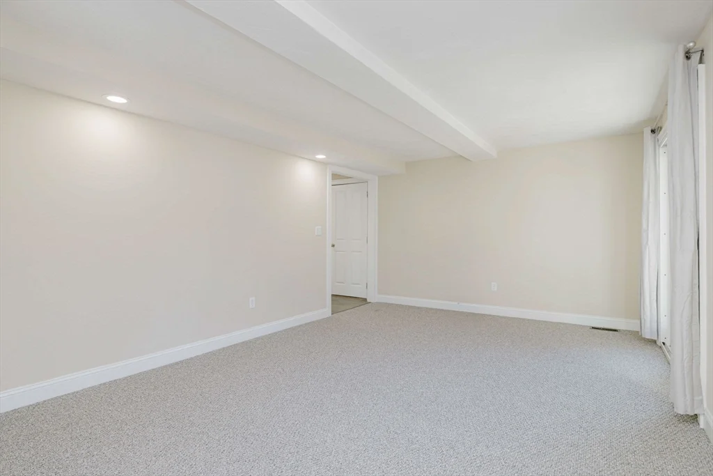 3 bed, 1 bath apartment for rent at 687 Washington St Unit 3, Easton — photo 11 of 25