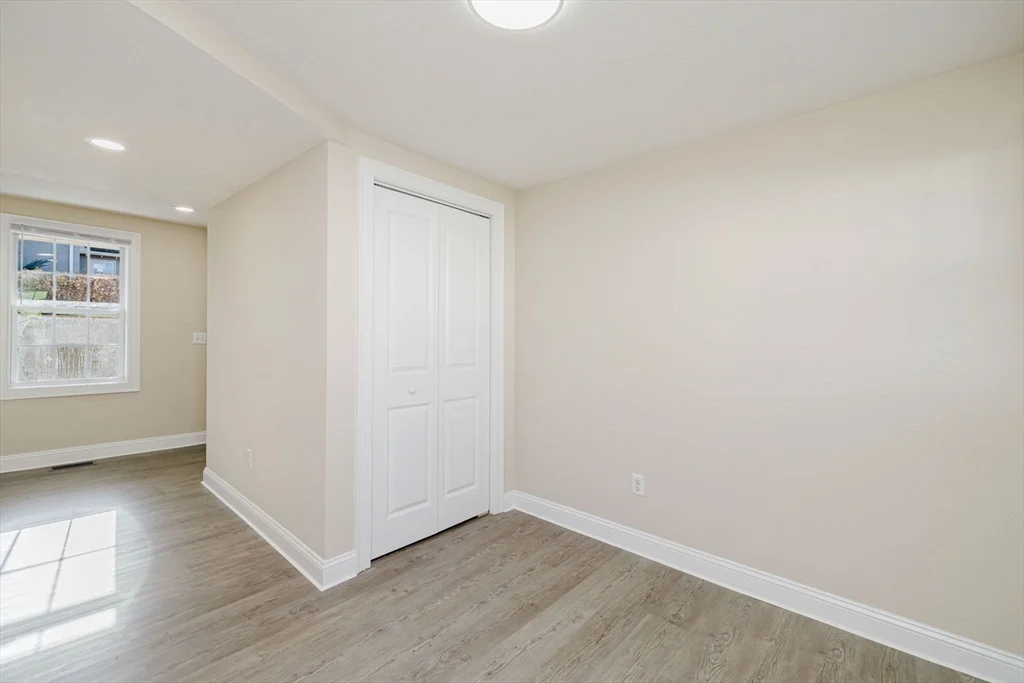 3 bed, 1 bath apartment for rent at 687 Washington St Unit 3, Easton — photo 21 of 25