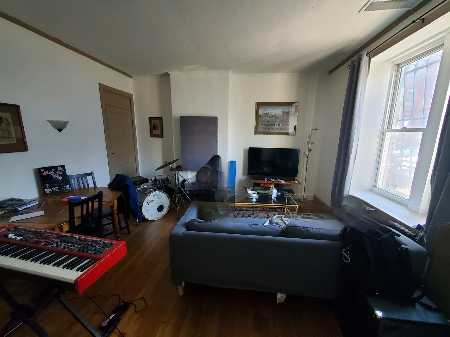 4 bed, 2 bath apartment for rent at 688 Parker St Unit 2, Mission Hill — photo 2 of 12