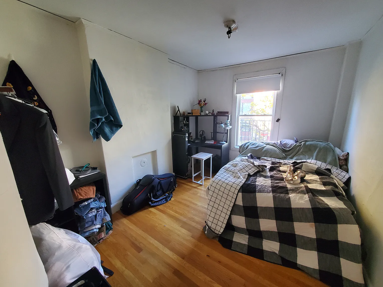 4 bed, 2 bath apartment for rent at 688 Parker St Unit 2, Mission Hill — photo 10 of 12