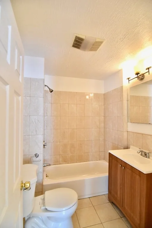 3 bed, 1 bath apartment for rent at 689 Washington St Unit 3, Dorchester — photo 6 of 12