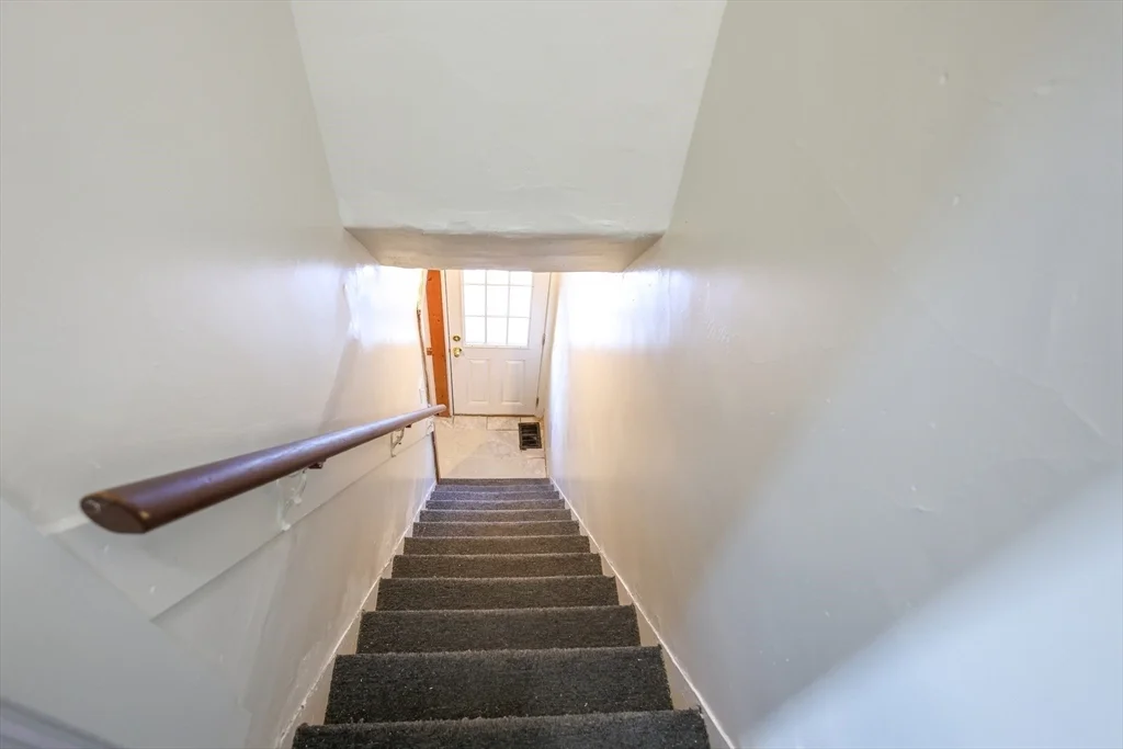 2 bed, 1 bath apartment for rent at 68A Newhall St Unit A, Malden — photo 29 of 33