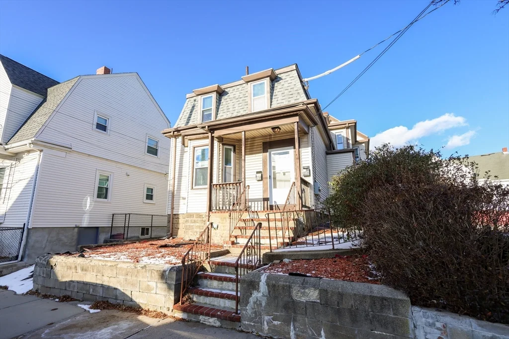 2 bed, 1 bath apartment for rent at 68A Newhall St Unit A, Malden — photo 6 of 33