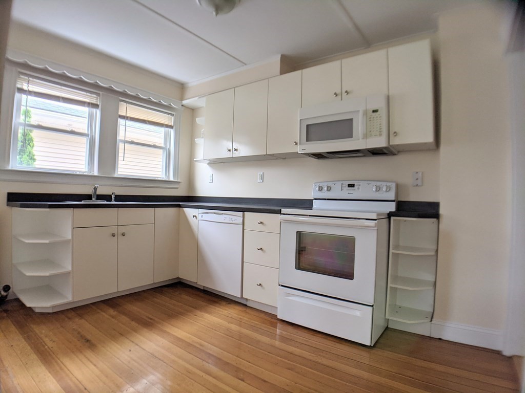 2 bed, 1 bath apartment for rent at 69 1st St Unit 1, Wellington — photo 1 of 10