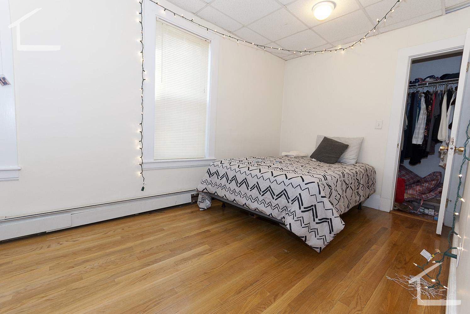 3 bed, 1 bath apartment for rent at 69 Ashford St Unit 1, Allston — photo 7 of 8