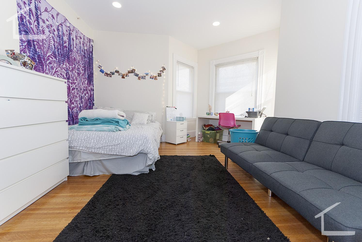 3 bed, 1 bath apartment for rent at 69 Ashford St Unit 1, Allston — photo 1 of 8