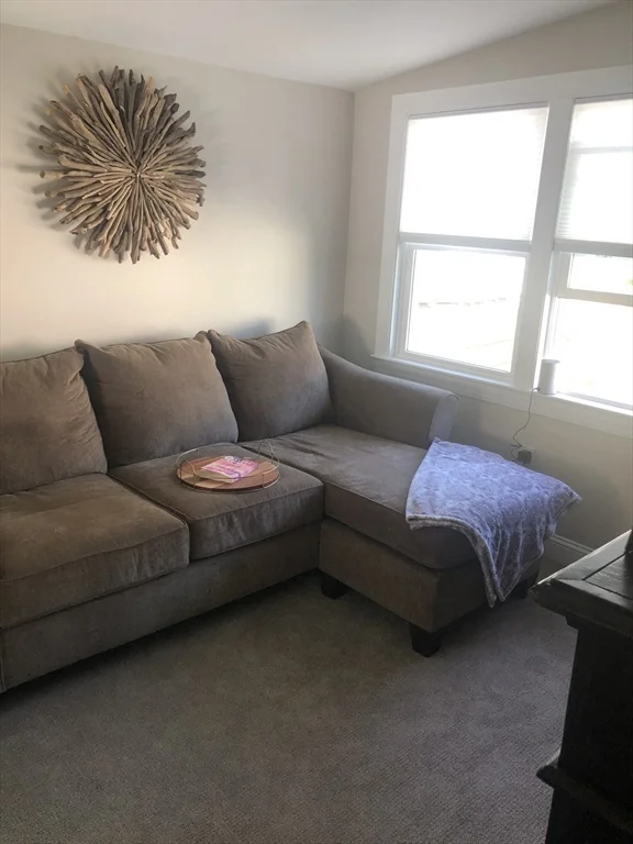 2 bed, 1 bath apartment for rent at 69 Avalon Ave Unit 69, Quincy — photo 5 of 9