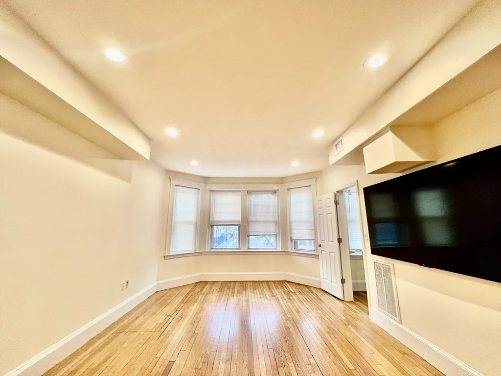 4 bed, 3 bath apartment for rent at 69 Babcock St Unit 1, Coolidge Corner — photo 1 of 13