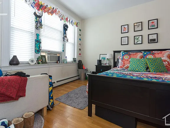 3 bed, 2 bath apartment for rent at 69 Babcock St Unit 6, North Brookline — photo 4 of 9