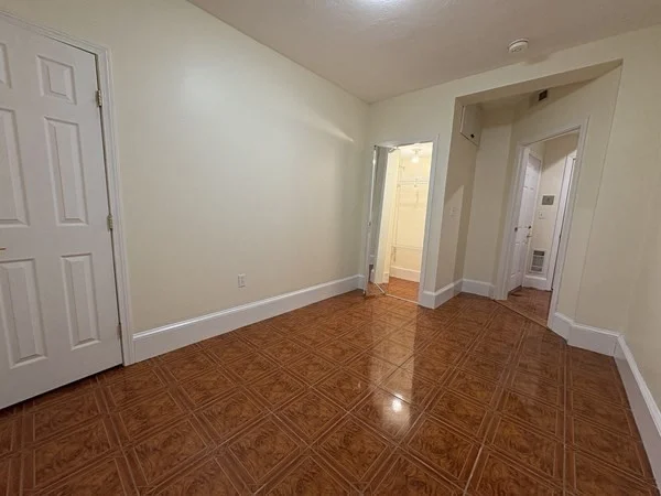 1 bed, 1 bath apartment for rent at 69 Babcock St Unit 7, Coolidge Corner — photo 5 of 6