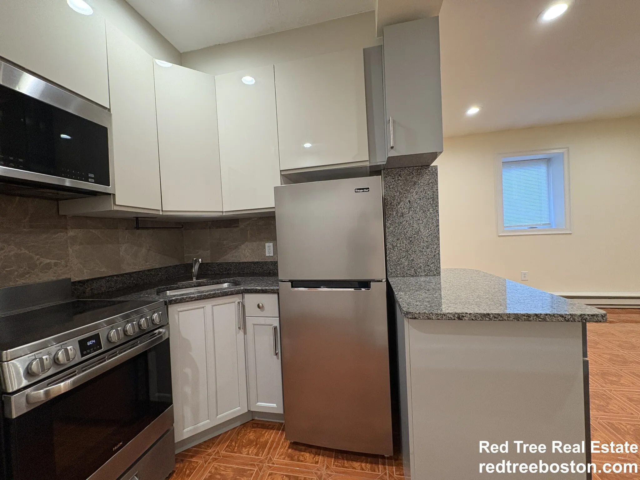 1 bed, 1 bath apartment for rent at 69 Babcock St Unit 7, North Brookline — photo 3 of 20