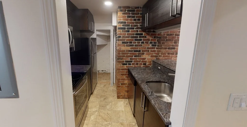 Studio bed, 1 bath apartment for rent at 69 Babcock St Unit 8, Coolidge Corner — photo 4 of 6