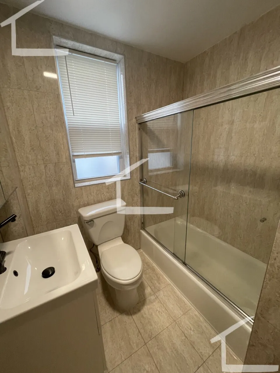 4 bed, 3 bath apartment for rent at 69 Babcock St Unit 8D, North Brookline — photo 6 of 19