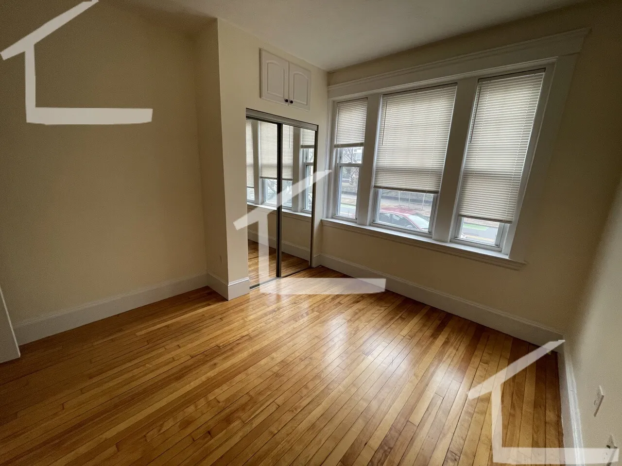 4 bed, 3 bath apartment for rent at 69 Babcock St Unit 8D, North Brookline — photo 4 of 19