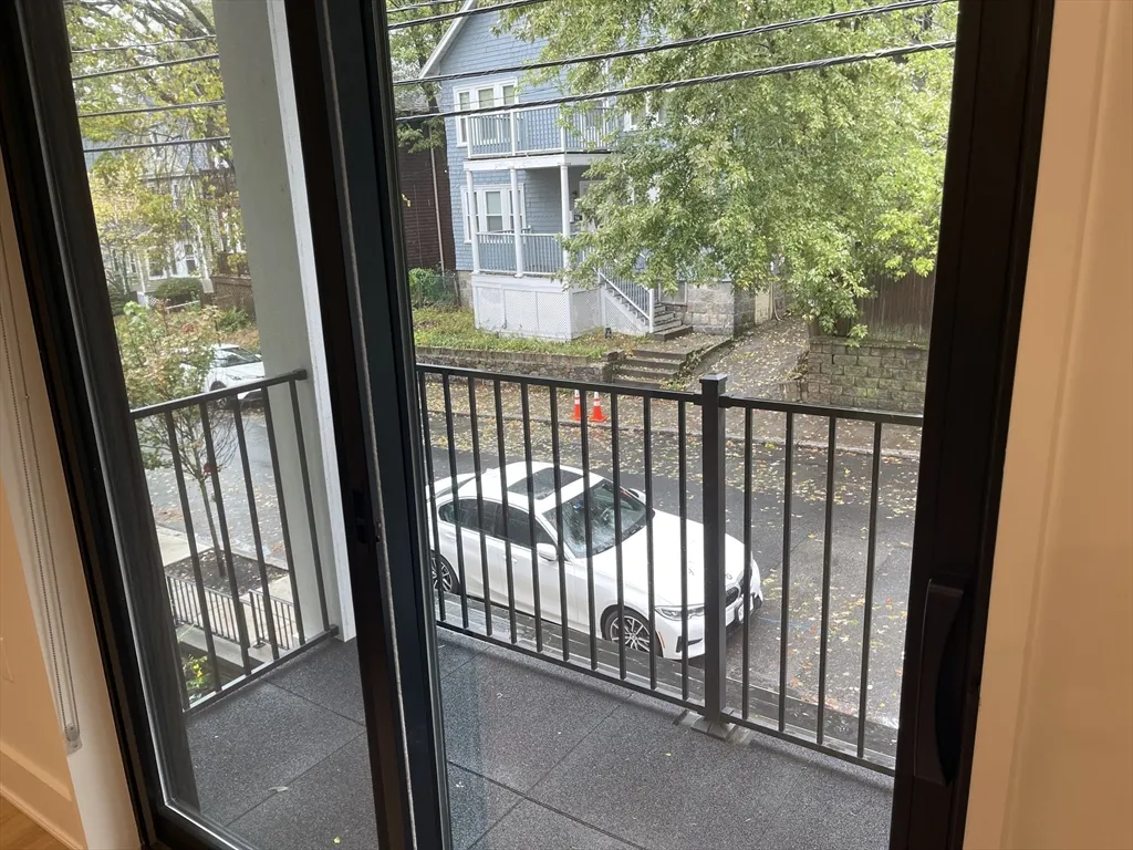 1 bed, 1 bath apartment for rent at 69 Bailey St Unit 202, Dorchester — photo 5 of 14