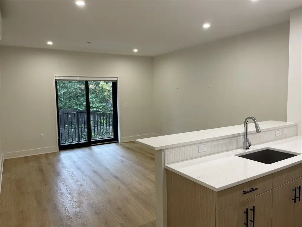 1 bed, 1 bath apartment for rent at 69 Bailey St Unit 202, Dorchester — photo 2 of 14
