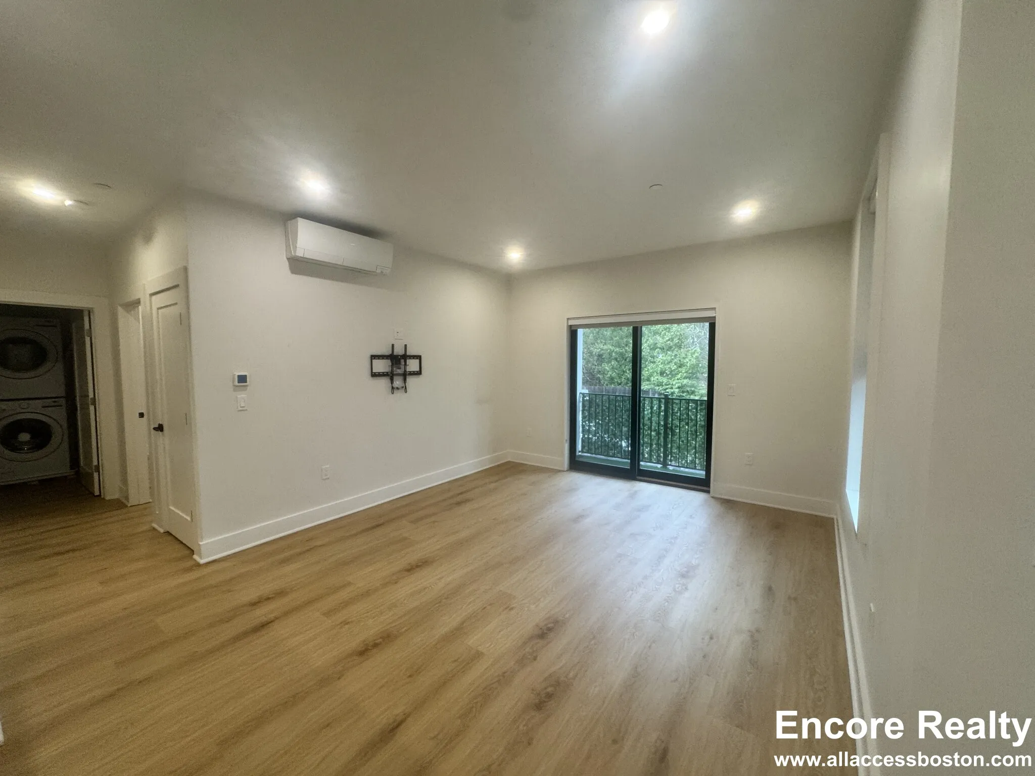1 bed, 1 bath apartment for rent at 69 Bailey St Unit 204, Dorchester — photo 1 of 7