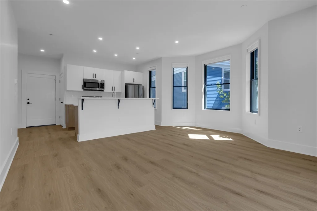 2 bed, 1 bath apartment for rent at 69 Bailey St Unit 308, Dorchester — photo 3 of 14