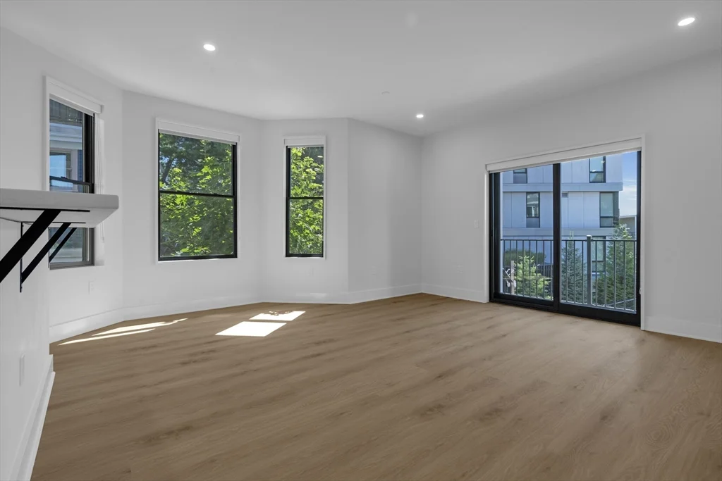 2 bed, 1 bath apartment for rent at 69 Bailey St Unit 308, Dorchester — photo 2 of 14