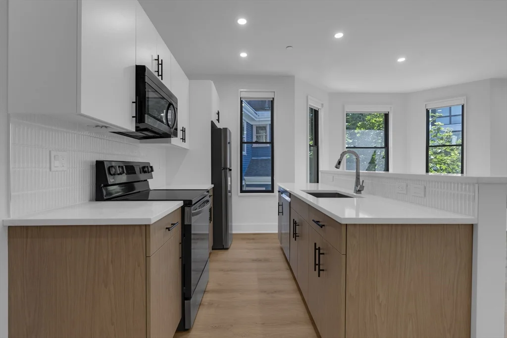 2 bed, 1 bath apartment for rent at 69 Bailey St Unit 308, Dorchester — photo 4 of 14
