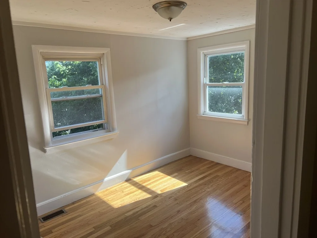 1 bed, 1 bath apartment for rent at 69 Beacon Park Unit 2, Brockton — photo 9 of 9