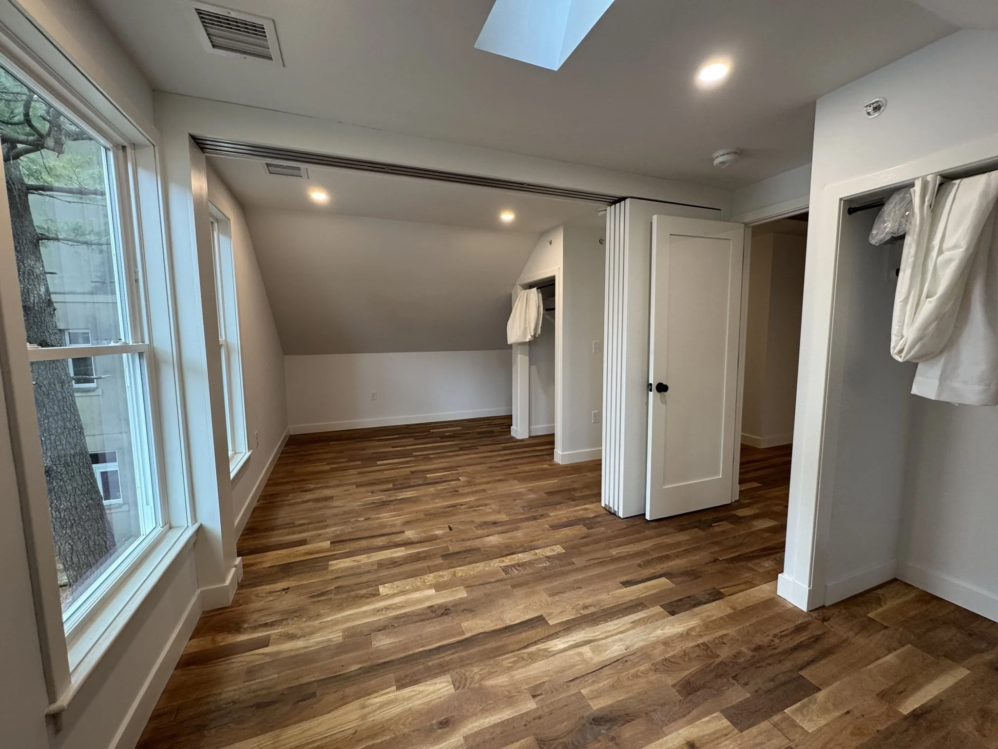 2 bed, 1 bath apartment for rent at 69 Bowen Unit 2, Newton Centre — photo 9 of 12