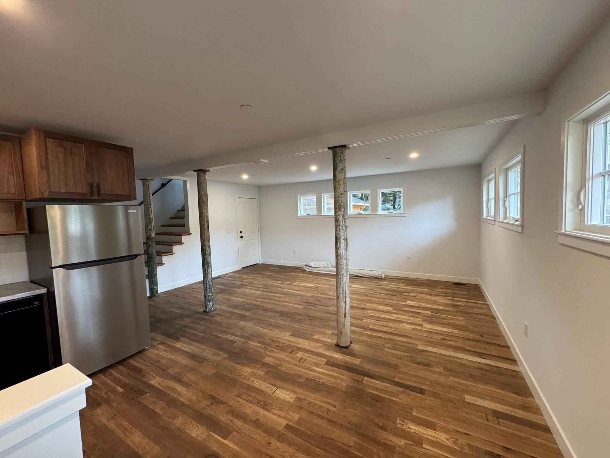 2 bed, 1 bath apartment for rent at 69 Bowen Unit 2, Newton Centre — photo 4 of 12